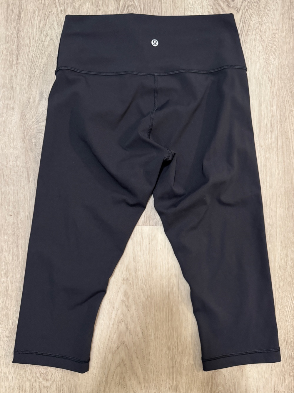 lululemon Wunder Under Hi-Rise 1/2 Tight 17” Size 8